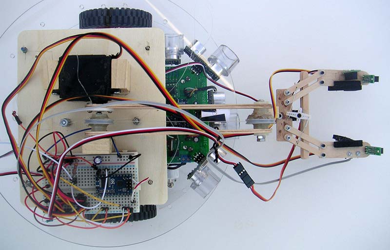 Analog Servos for Robotics